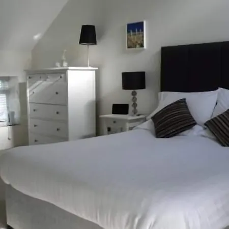 Oda ve Kahvaltı Cape Cornwall Club 3*