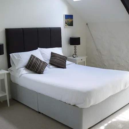 Cape Cornwall Club Oda ve Kahvaltı 3*