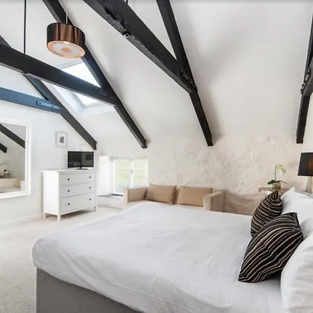 Cape Cornwall Club Bed & Breakfast 3*