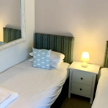 Cape Cornwall Club Bed & Breakfast