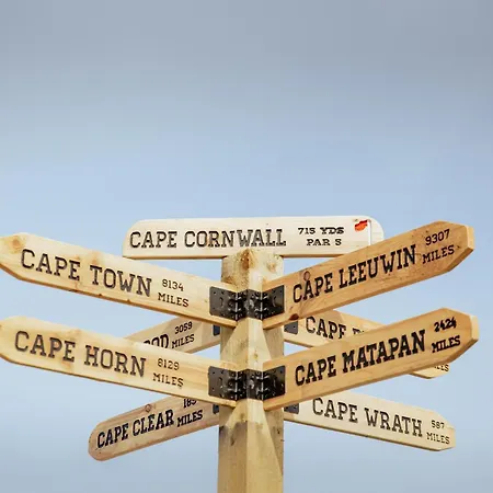 Cape Cornwall Club Oda ve Kahvaltı